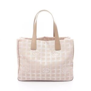 CHANEL Cream Leather Tote Bag